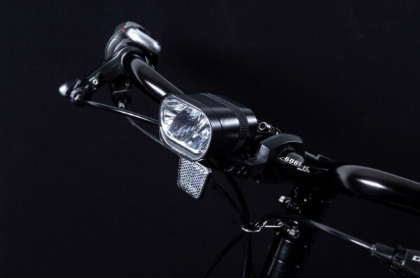 The AXENDO light from Spanninga, combined with the BH520 bracket