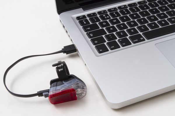 Pyro USB rearlight charging on laptop