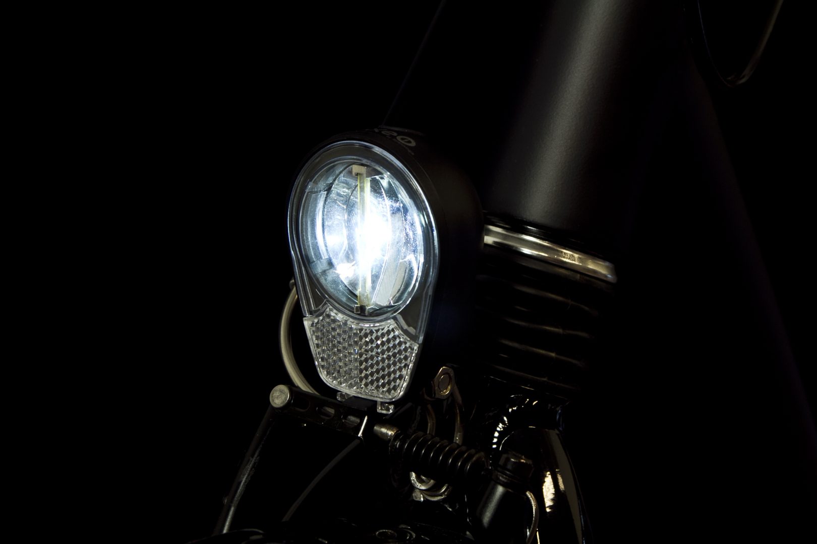 Roxeo headlamp on front fork